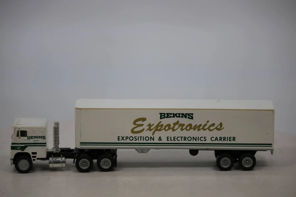 CON-COR HERPA #1033 HO 1/87 US TRUCK FREIGHTLINER TRAILER BEKINS EXPOTRONICS BOX - Image 4 of 4