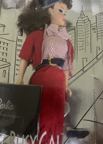 Vintage 1995 Ruth Handler (1995) Repro Busy Gal Barbie-Barbie Movie-NRFB - Picture 12 of 16