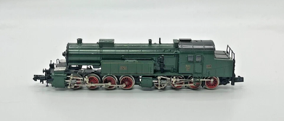 N Scale Arnold 2276 0-8-8-0 Green Locomotive Custom Wood Case (A) - Image 4 of 4