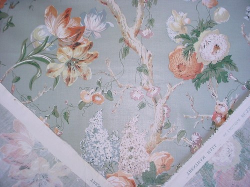 3-3/8Y Lee Jofa 819803 Trentham Hall Jasmine Grey Gray Floral Upholstery Fabric - Picture 3 of 4