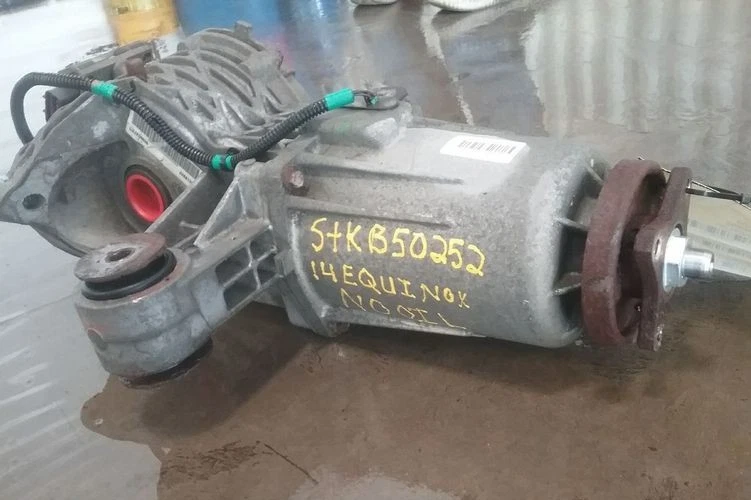 2010-2017 GMC Terrain Equinox Rear Differential Carrier Assembly Foto 3 de 4