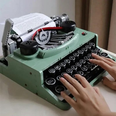 Ideas Typewriter 21327 Building Blocks Set for Adults Collectible Retro Display