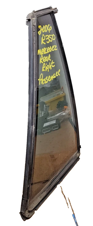 Vidrio de ventilación trasero derecho Mercedes-Benz R350 R320 R500 2006-2011 A2517350810 OEM Foto 3 de 4