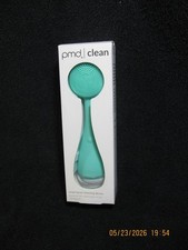 Pmd Clean Smart Facial Cleansing Device With Silicone Brush Battery Massage Pmd Clean Smart Facial Cleansing Device With Silicone Brush Battery Massage