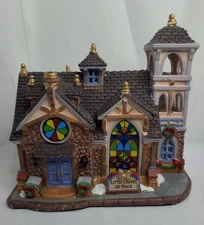 Lemax Carole Towne Little Chapel of Peace 2011