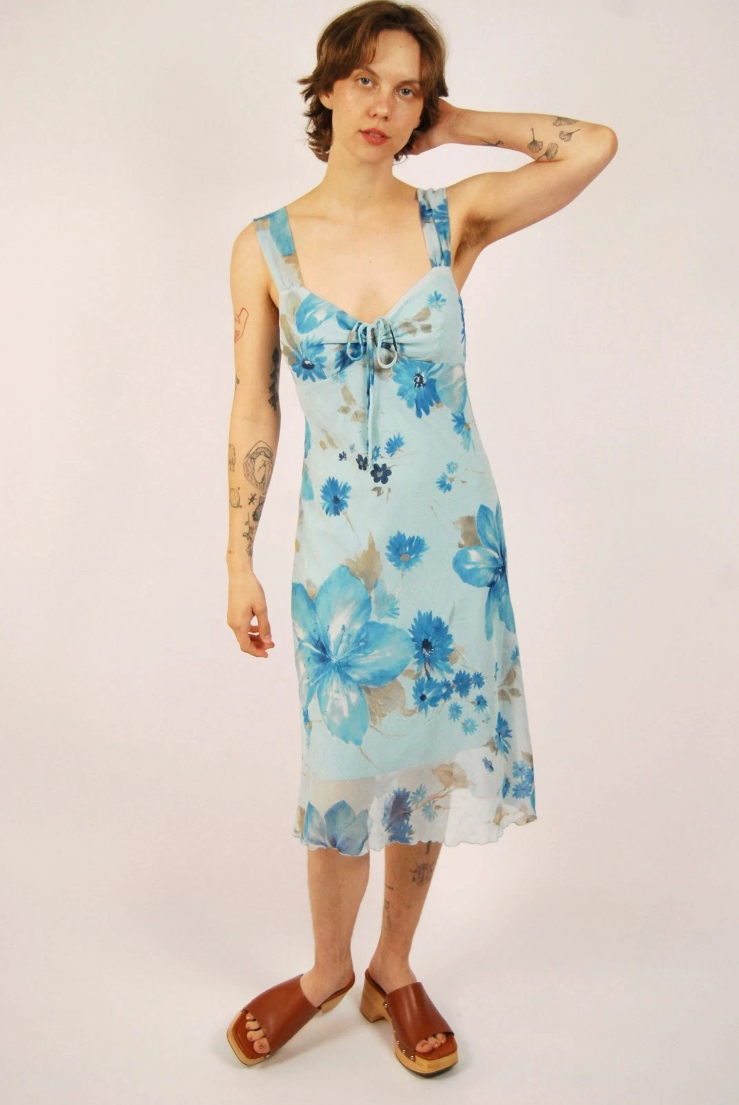 Y2K Floral Sundress (S) small blue vintage midi slinky date night beach chic
Opens in a new window o