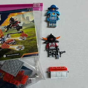 LEGO  Set 70310 Nexo Knights Knighton Battle Blaster Retired 2016 25y