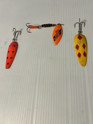 Vintage Mepps Giant Killer Spinner Muskie Lure & 2 DARDEVLE SPOON PIKE LURES.
