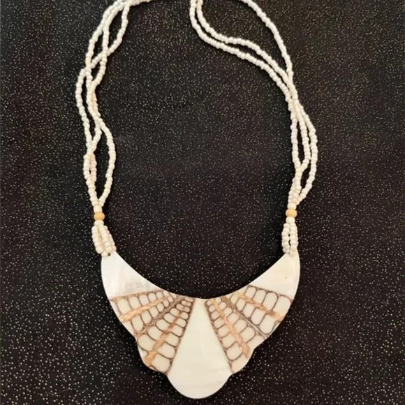 Vintage Shell Statement Necklace - image 1