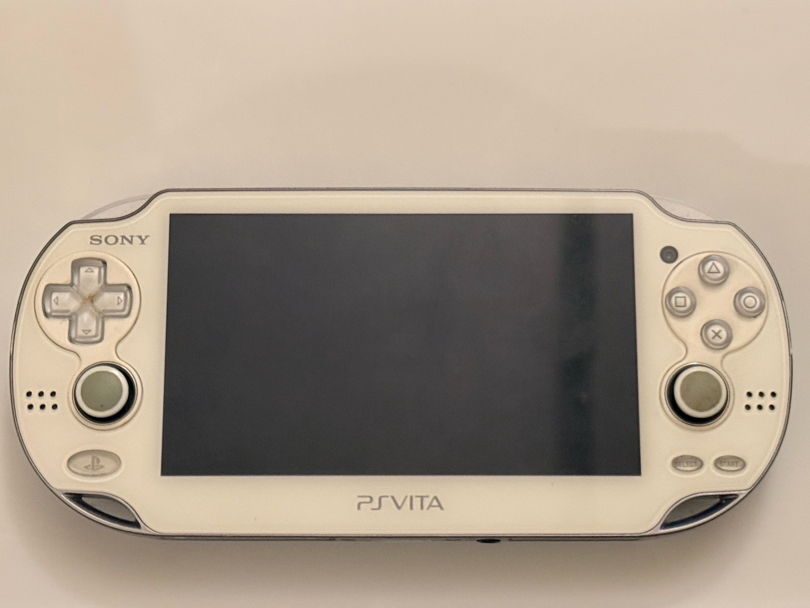Sony PlayStation Vita PCH-1001 Handheld Game System White/Games and Memory Cards