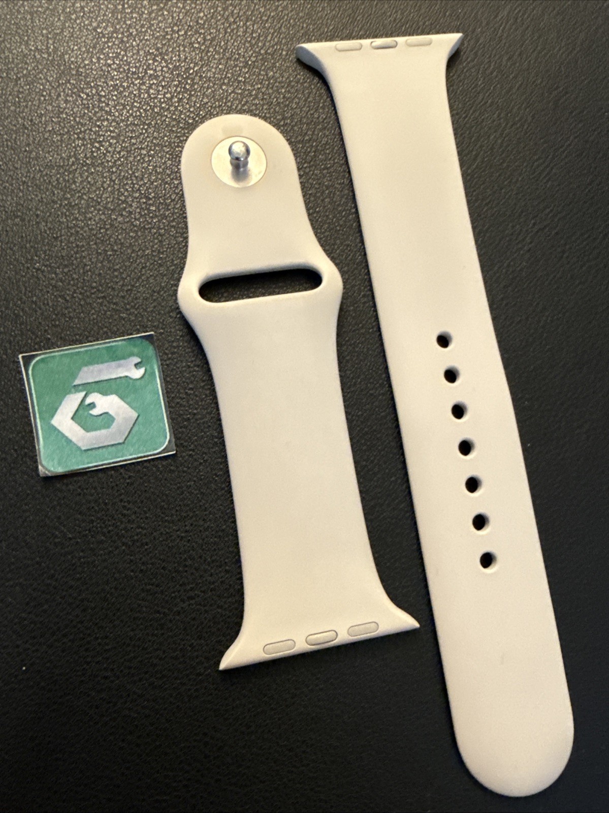 Apple Watch Sport Band 45mm (42/44/46/49) Genuine OEM Starlight Silver M/L Used