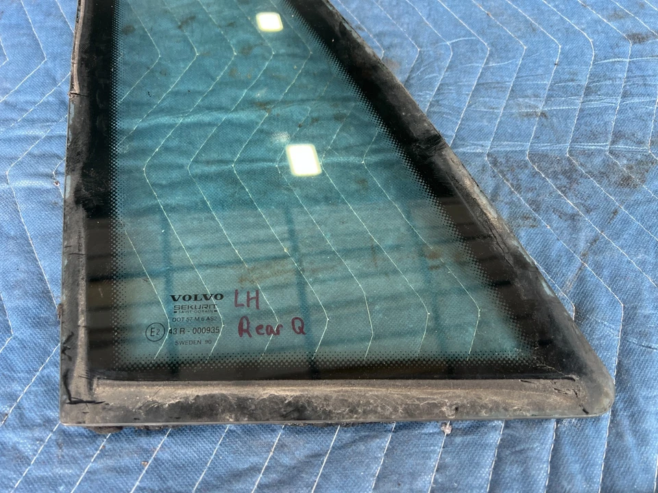 Volvo 740 940 1989-1995 sedán pasajero R cuarto de ventana trasero con moldura OE #3700EM Foto 2 de 4