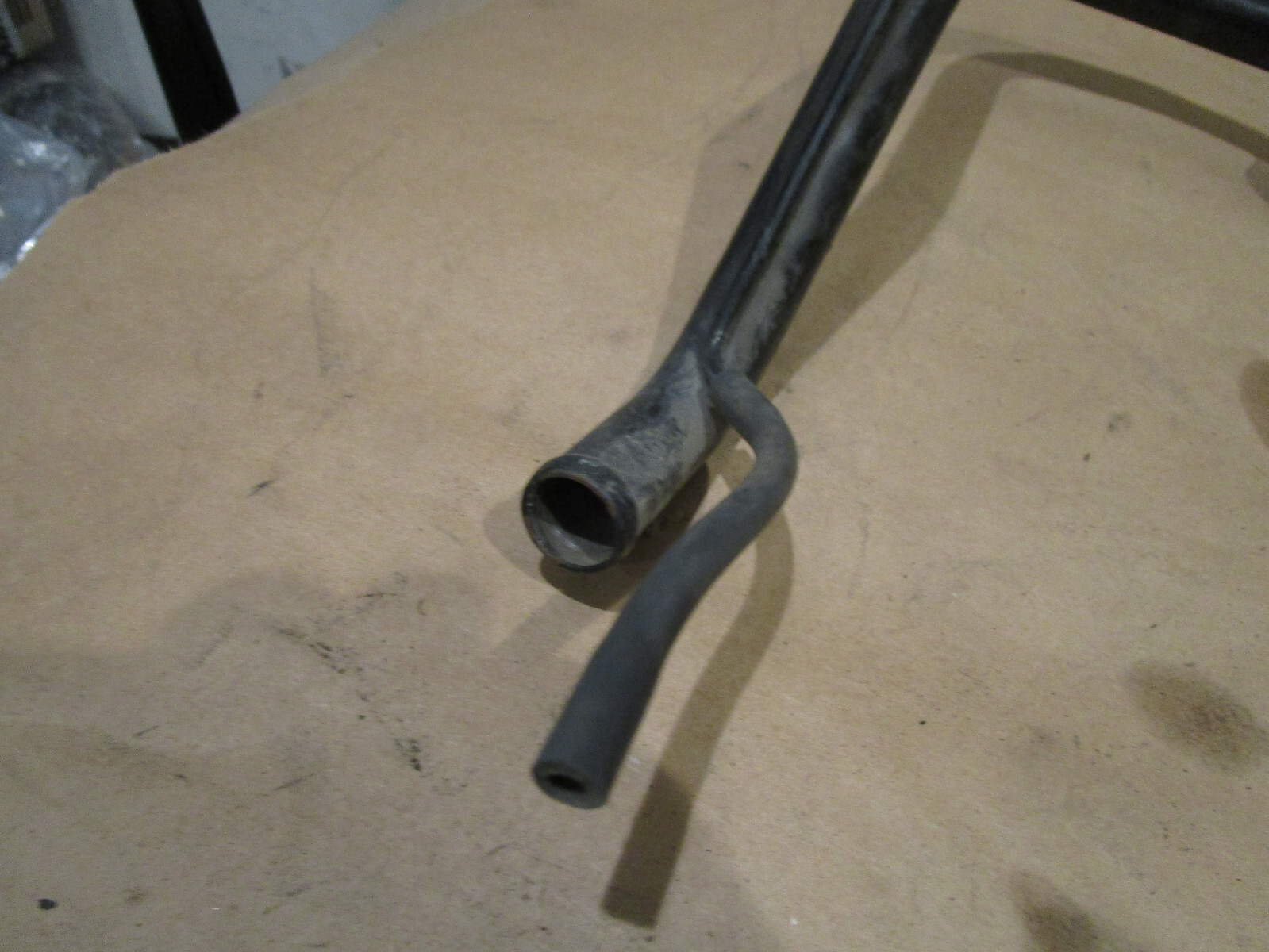 Maserati 4200 - Air Delivery Tube   P/N 195066