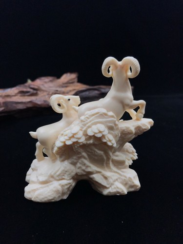 Natural Tagua Nut Vegetable Carved Sheep Statue Decor - Picture 5 of 7