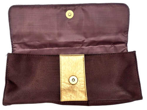 "Bolso de noche satinado marrón Elizabeth Arden con acentos dorados 11""x4,5""x1" - Imagen 3 de 8