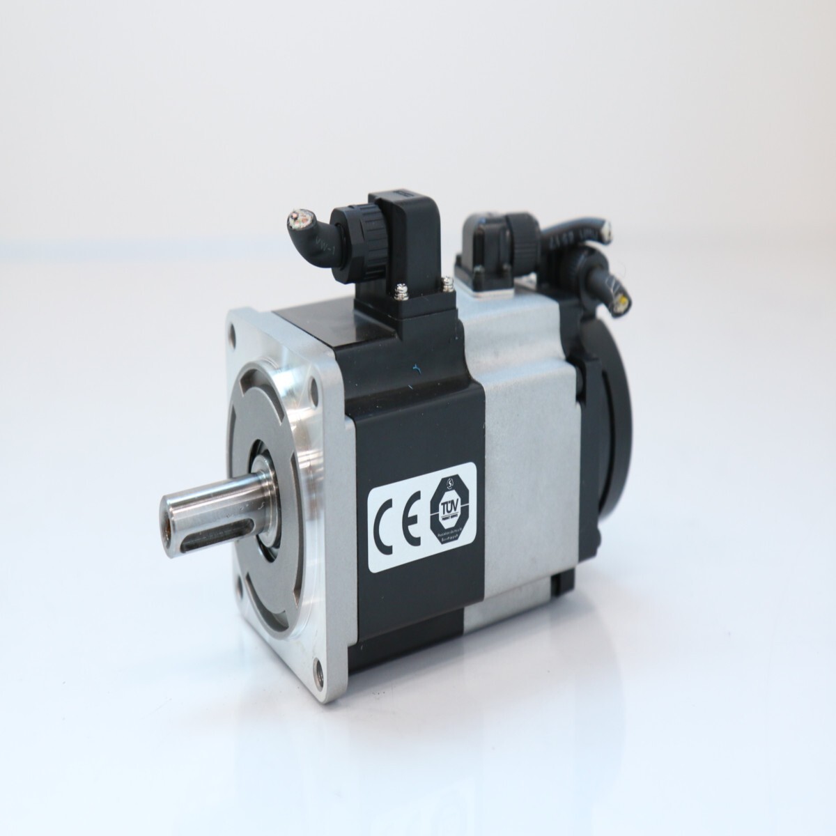 OMRON Used R88M-1M20030T-BS2 Servo Motor