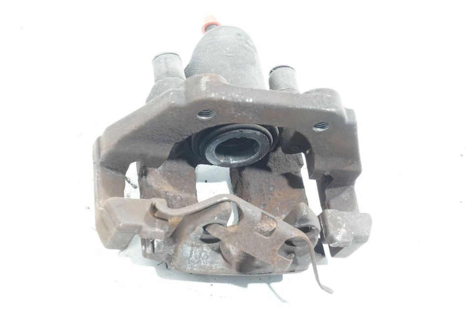 04 05 06 07 BMW 545i E60 REAR LEFT DRIVER SIDE BRAKE CALIPER OEM - Image 4 of 4