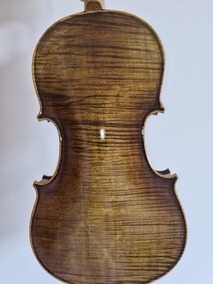    Antique Style 4/4 Violin   Flamed Maple   Carbon Fiber Bow   Great Condition