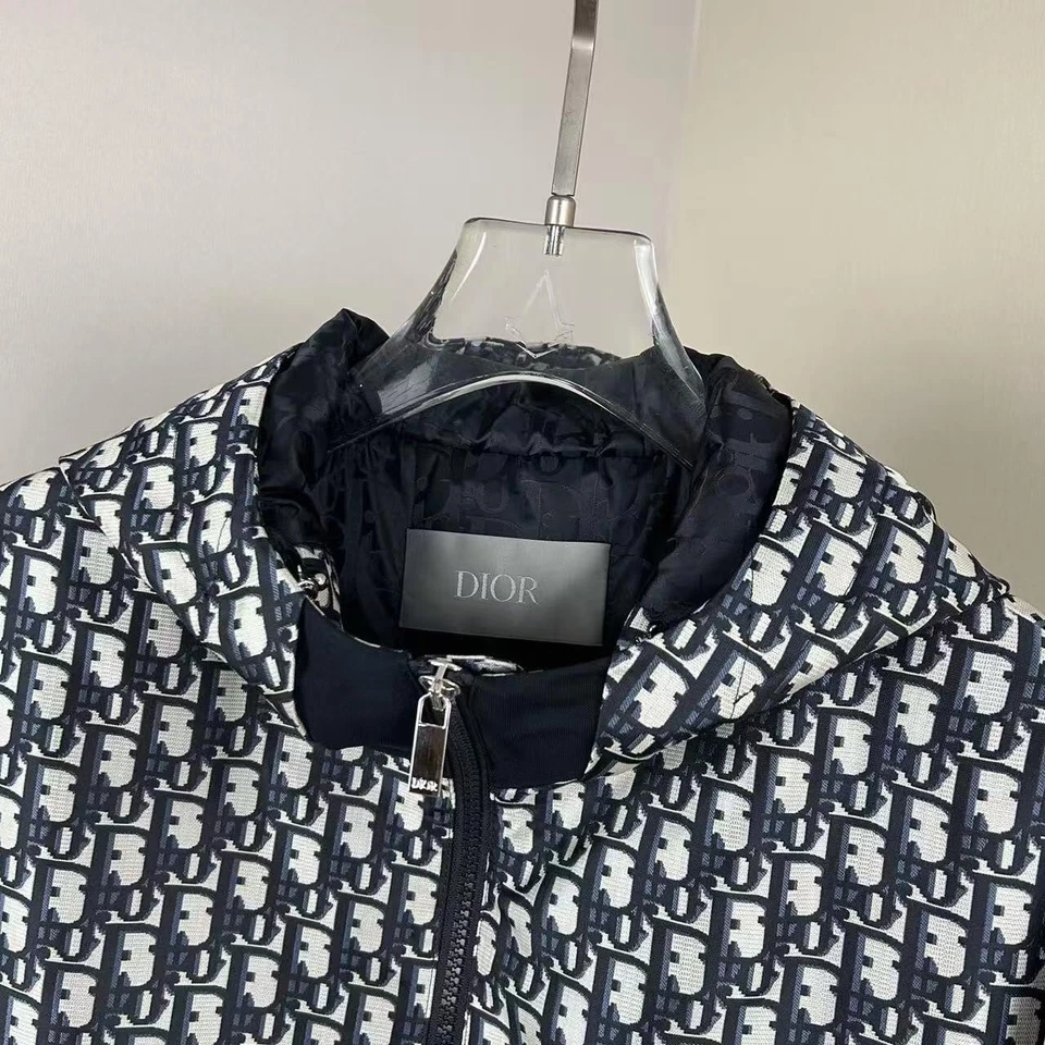 Chaqueta negra informal para hombre con patrón de logotipo Dior talla: L Foto 2 de 4