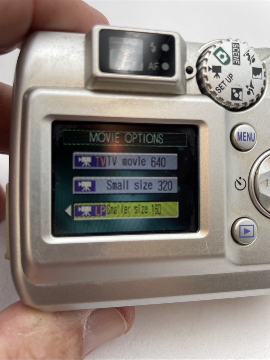 Nikon COOLPIX 4100 Compact Digital Camera JAPAN + 2GB SD Memory