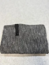 Lululemon Vinyasa Scarf One Size Snap Button Shawl Wrap Versatile Accesso