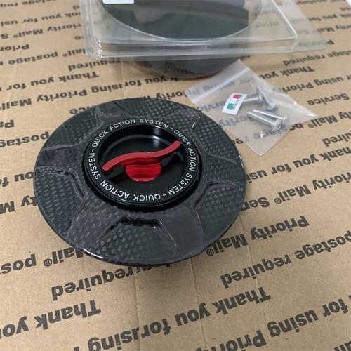 TWM Quick Action Gas Tank Cap Carbon Aprilia RSV4 R RR RF Tuono V4 TAF.02 Red