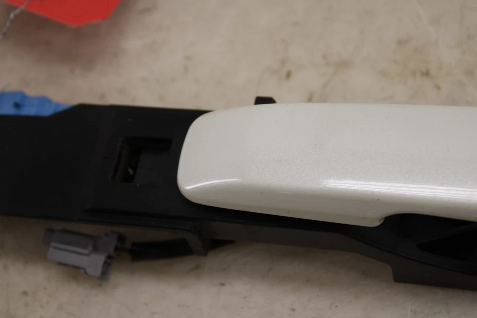 Manija de puerta exterior derecha Infiniti Q60 G37 2008-2015 cupé OEM LT12 Foto 4 de 4