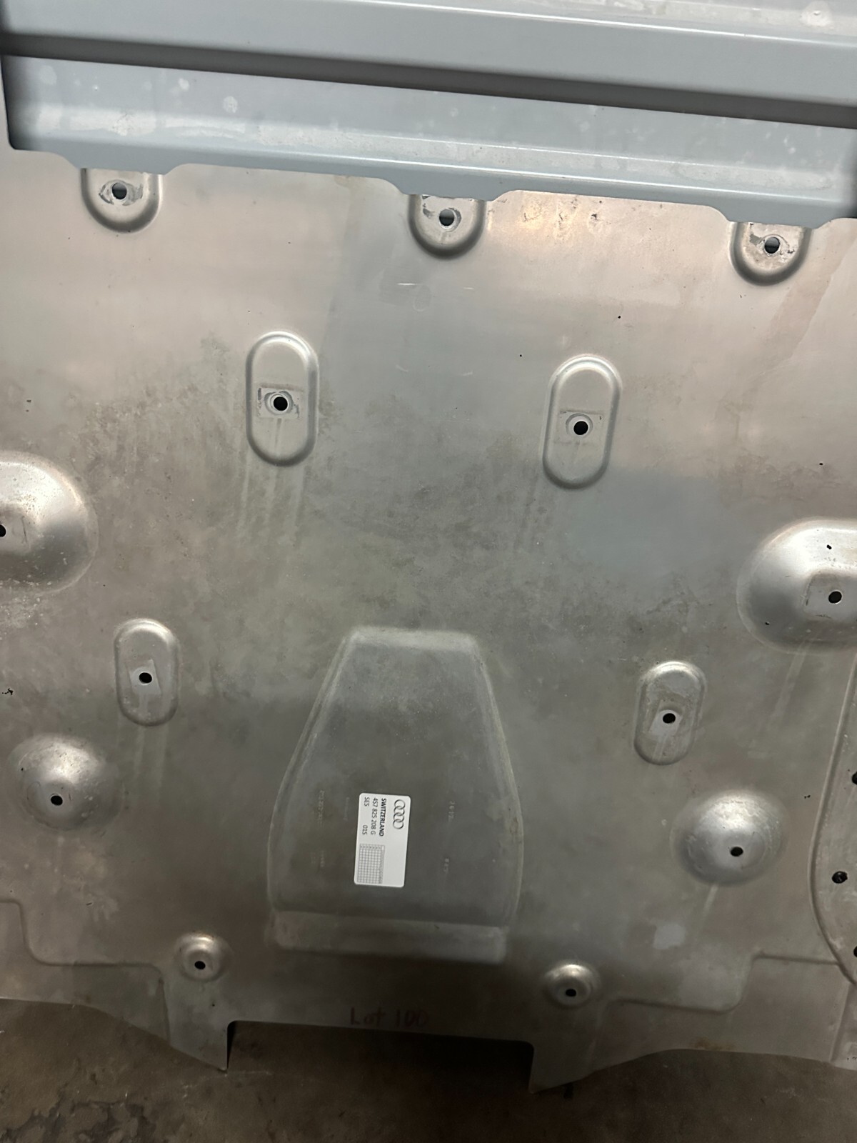 2018 AUDI R8 SPYDER FRONT UNDERBODY SKID PLATE SPLASH SHIELD PANEL 4S7 825 208 G