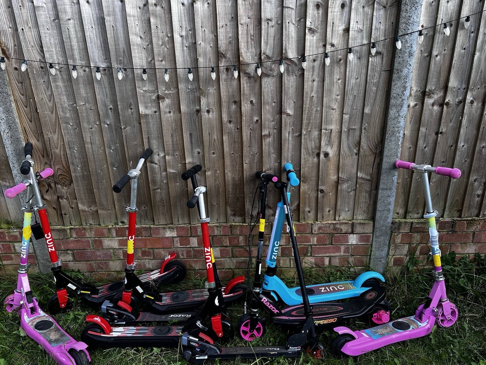 9x Zinc , Razors Kids Electric Scooters. Not Tested , Not Charged , May