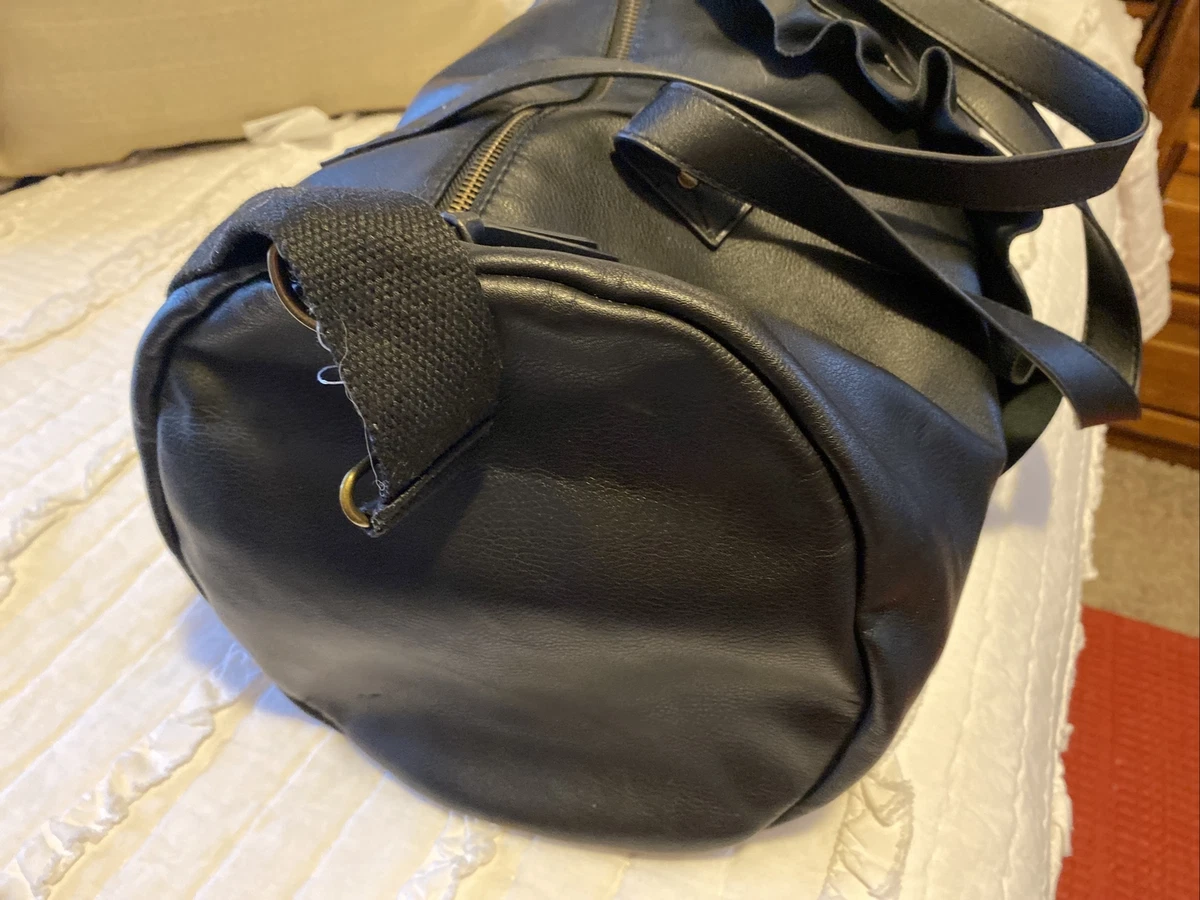 MOSSIMO TARGET FAUX BLACK WEEKENDER DUFFEL BAG LUGGAGE PRE OWNED