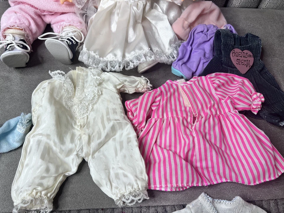 Lote de juguetes Cititoy Baby Dolls ojos azules tela cuerpo cuentas vinilo cabeza brazos piernas 1996 Foto 3 de 4