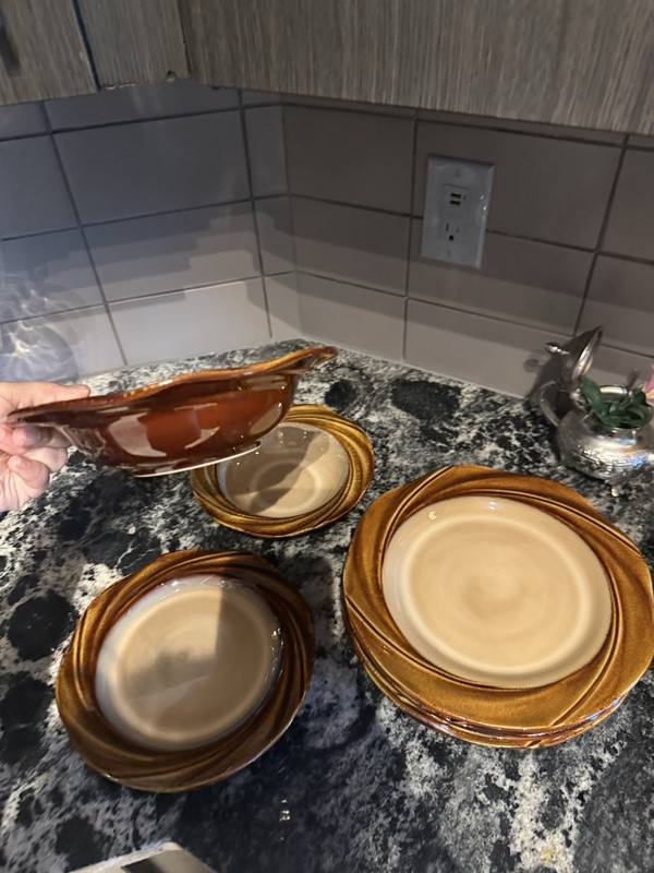 Stoneware Round Dinner Set Glossy Brown & Beige Plates and Bowls