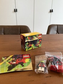 LEGO Space M-tron 6811 Pulsar Charger Box, Instructions 1990