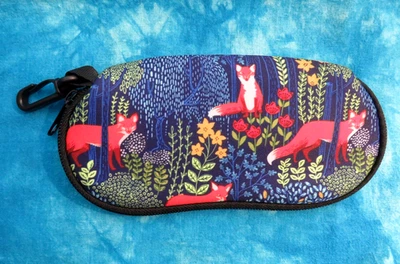 Wald Wald Füchse Bäume Reißverschluss Clip auf Fuchs Brille Sonnenbrille weiches Etui