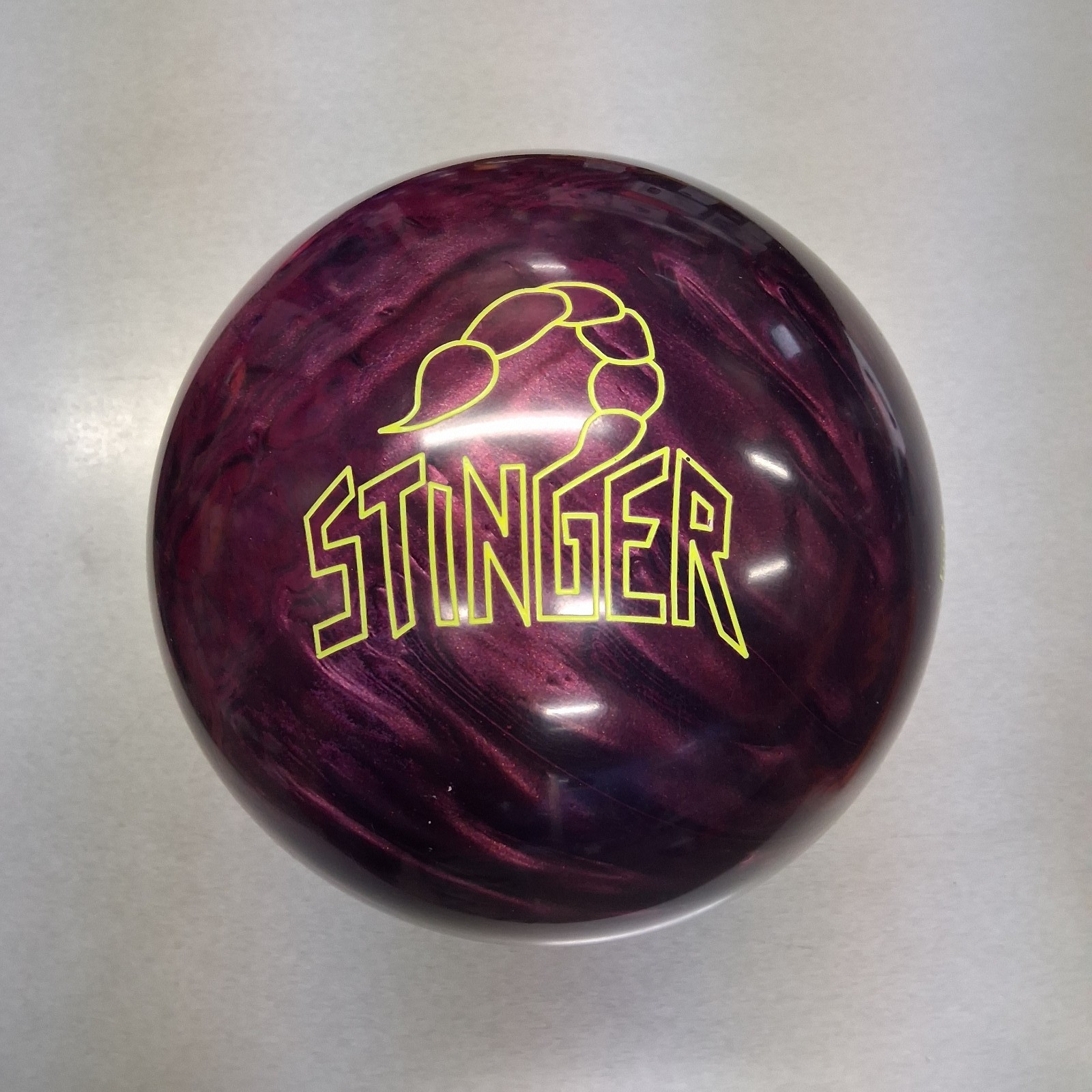 Ebonite Stinger Pearl  BOWLING  ball 15 lb. BRAND NEW IN BOX