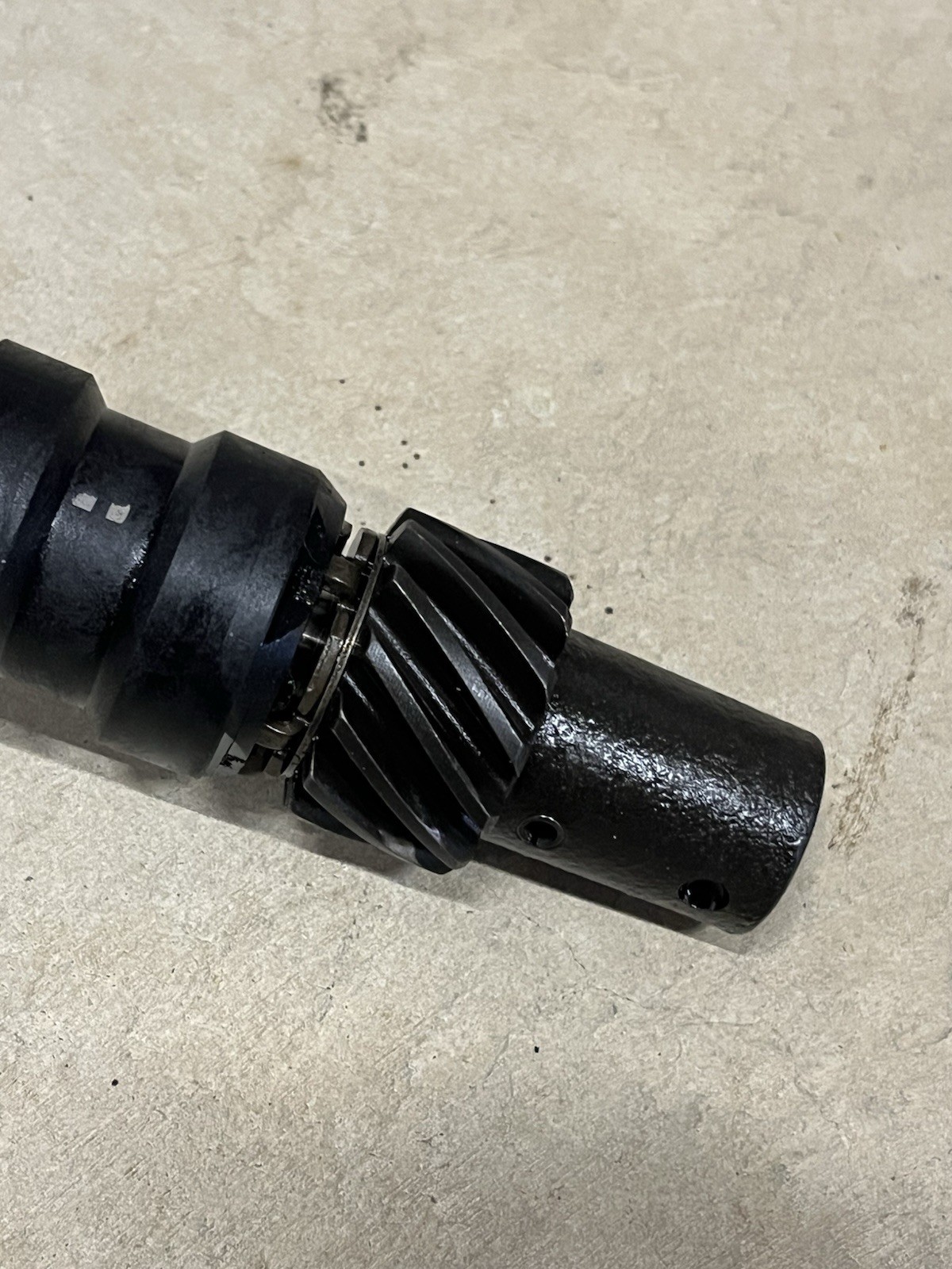 Volvo Penta Vortec 5.7 Distributor Complete Assembly Used In Good Condition OEM