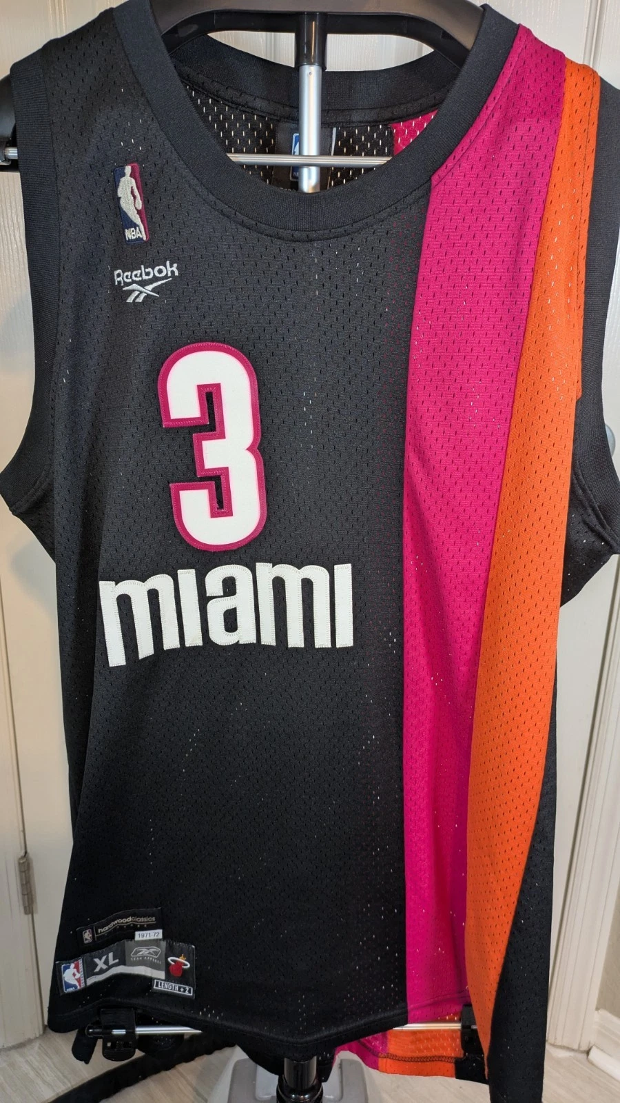 Reebok Dwayne Wade Miami Heat Hardwood Classics Vintage NBA Jersey Black XL Y2K
Opens in a new windo