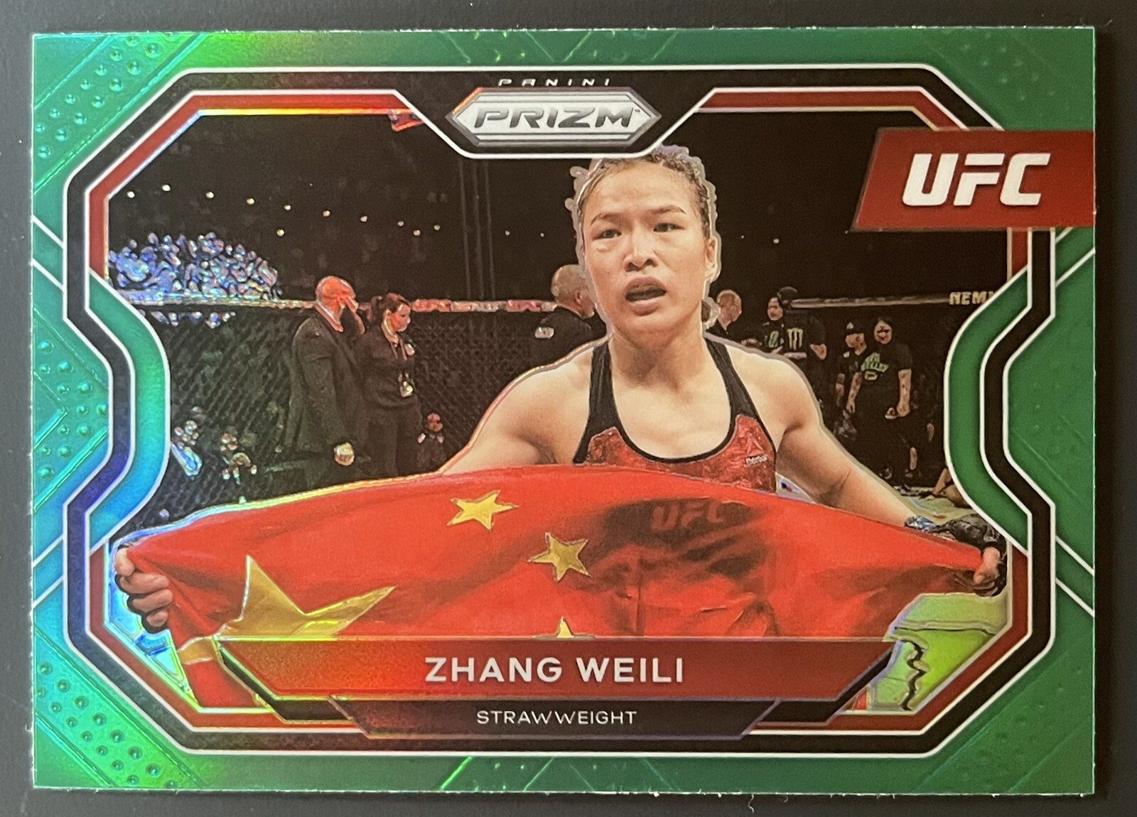 Zhang Weili 2021 Panini Prizm UFC Green Refractor Card #189