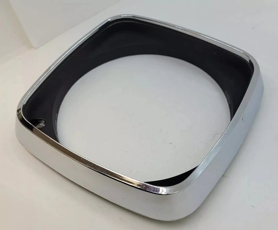 1968 Chrysler New Yorker moldura lateral esquerda do motorista 2786017 NOS. - Imagem 3 de 4