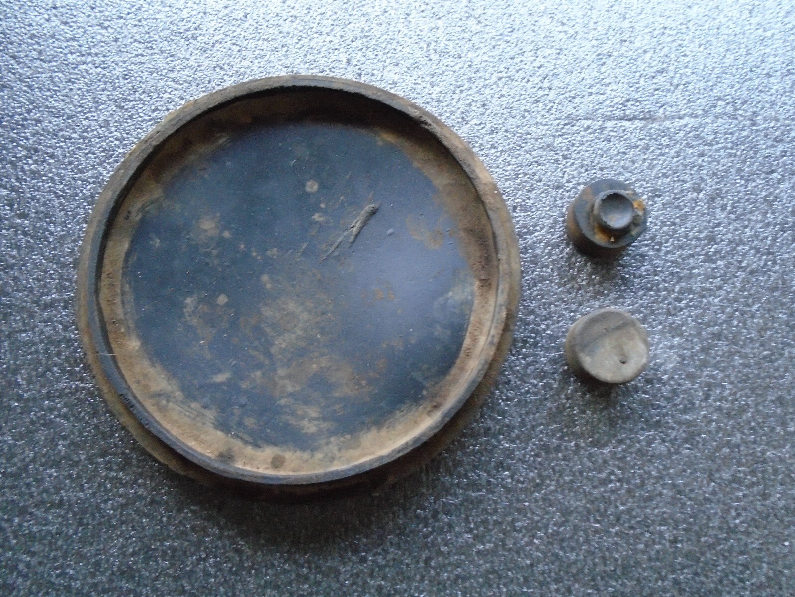 MORRIS MINOR LOWLIGHT / SERIES MM / SERIES 2 BATTERY TRAY GROMMET SET