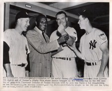 1951 Yankees Johnny Mize Boxing Champ Jersey Joe Walcott Original Press Photo