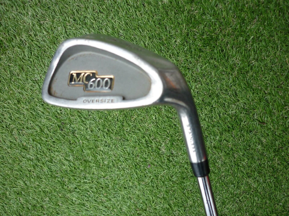 Macgregor MC600 steel shaft 8 iron golf club - Image 3 of 4