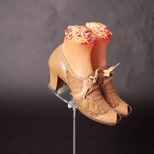 1940s Tan Leather and Raffia Lace Oxford Shoes Heels