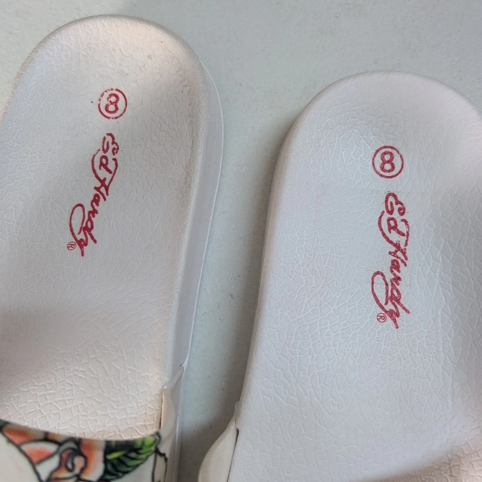 Chanclas sin cordones Ed Hardy para mujer 8 blancas gráficas calavera rosa y corazón espuma suave Foto 3 de 4