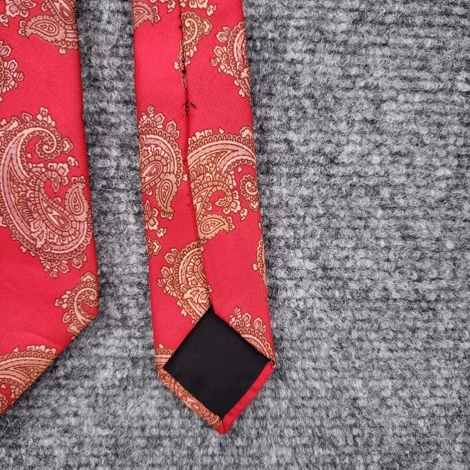 Corbata MacGregor para Hombre Roja Tejida en Cachemira Clásica Diseñador Hecha en EE. UU. Foto 4 de 4