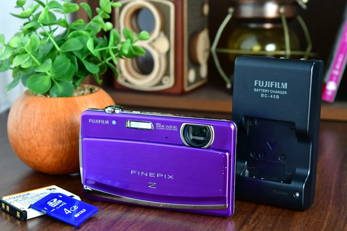 25+ Fujifilm FinePix Z Series 5-9.9x Digital Zoom 14-16.9 MP