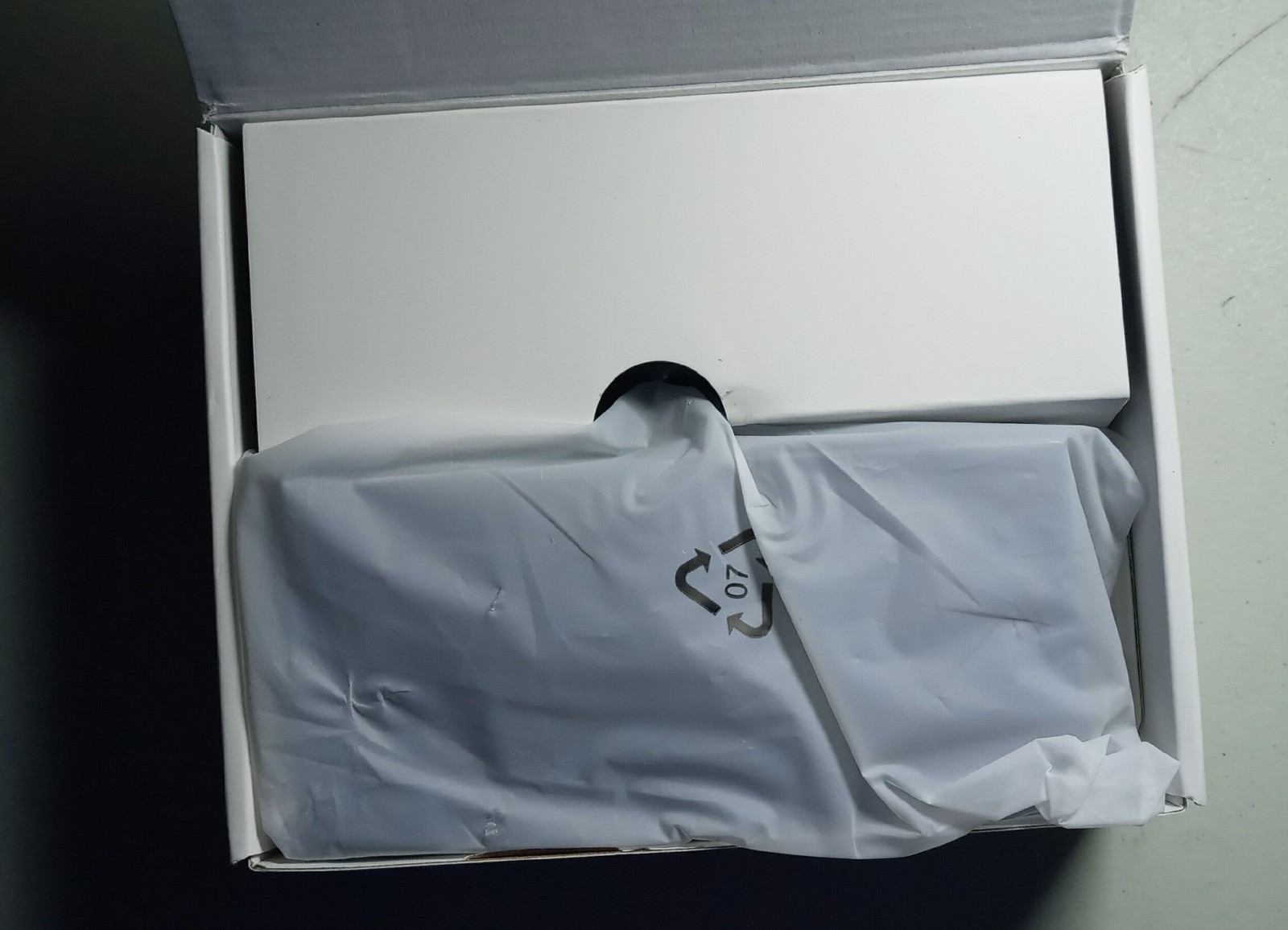 BENFEI USB 3.0 HDMI Clip KVM Switch Box (8K@60Hz)