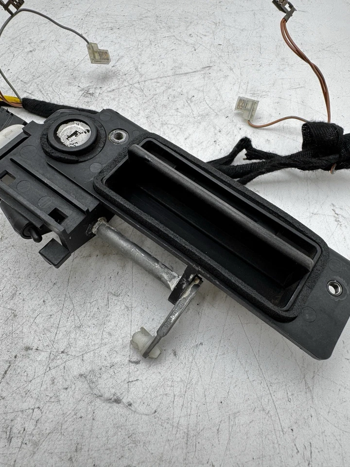 2001-2004 MERCEDES SLK230 R170 REAR TRUNK LID HANDLE ASSY OEM KM603270 Foto 3 de 4