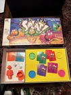 SPLAT! MILTON BRADLEY THE BUG SQUISHING RACE BOARD GAME- NEEDS NEW DOUGH(READ)