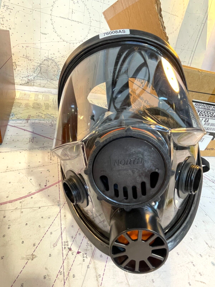 North 76008A Full Facepiece Respirator Mask (Size Small) 821812000510